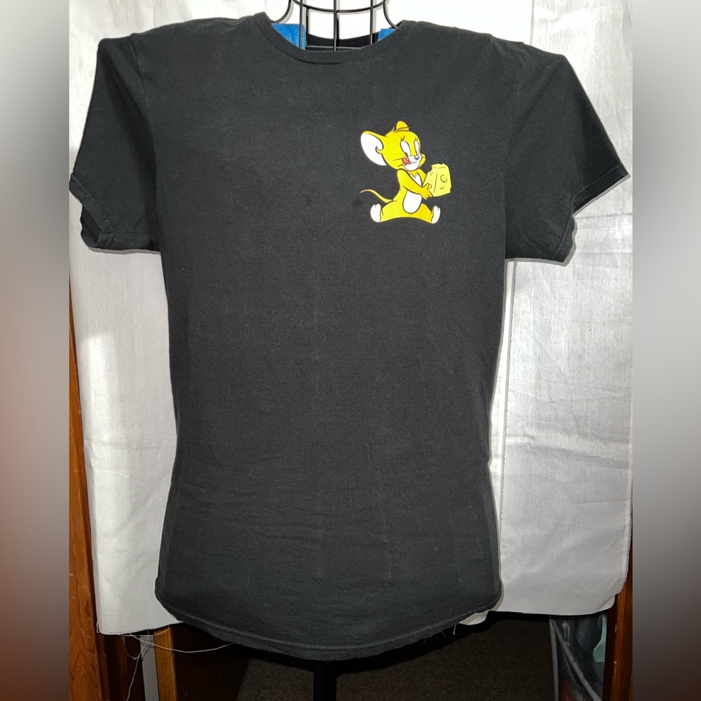 EUC Tom & Jerry Classic Black T-shirt Size Medium